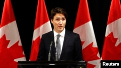 Le Premier ministre canadien Justin Trudeau s'exprime sur la fusillade de Saskatchewan, Davos, Suisse 22 janvier 2016