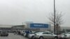 Shoppers walk in the parking lot of a Walmart store in Fairfax, Virginia. (Photo: Diaa Bekheet) Walmart says it will stop selling ammunition for handguns and assault-style weapons.