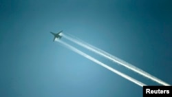 2014年10月15日美国领导的联军飞机飞过科巴尼