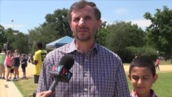 史密森尼学会为新公民举行入籍仪式