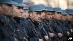 ایالات متحده امریکا اکمالات البسۀ قوای مسلح افغانستان را تمویل می کند