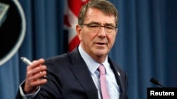 美国国防部长阿什顿·卡特