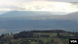 An integrated landscape approach brings together diverse and competing groups to share natural resources. (Landscapes for People, Food and Nature Initiative)