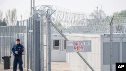 Mađarski policajac na granici sa Srbijom