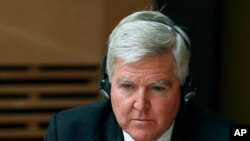 Ambasador SAD u Srbiji Kajl Skat tokom sastanka u Beogradu, 29. avgusta 2016.