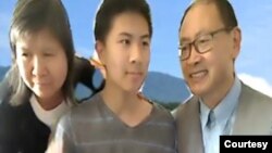 2021年5月3日星期一，洛杉矶居民孟宪军与儿子Tom和太太Diane一同，在临时栖息的酒店召开Zoom网络发布会，指法庭“非法驱逐”，为自己维权。(Zoom视频截屏)