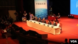 国民党召开临全会，讨论废止洪秀柱候选人提名案。（美国之音李逸华拍摄）