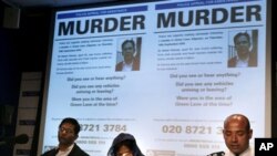 ڈاکٹر عمران فاروق کی بیوہ شمائلہ عمران اور اسکاٹ لینڈ یارڈ کے نیل باسو، دائیں، لندن میں ایک پریس کانفرنس کے دوران۔ 23 ستمبر، 2010۔