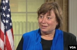 美国国务院次卿凯瑟琳•诺韦利