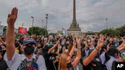 خۆپیشاندەرانی تایلاند