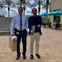 邱先生与南加州河边县政府人员洽谈医疗捐赠合作事宜(2020年3月资料照）