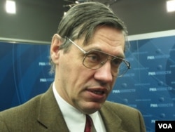 奥斯特洛夫斯基(美国之音白桦拍摄)