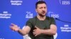 Presiden Ukraina Volodymyr Zelenskyy berbicara saat konferensi pers usai KTT Dialog Shangri-La ke-21 di Hotel Shangri-La di Singapura, Minggu, 2 Juni 2024. (Foto: AP)
