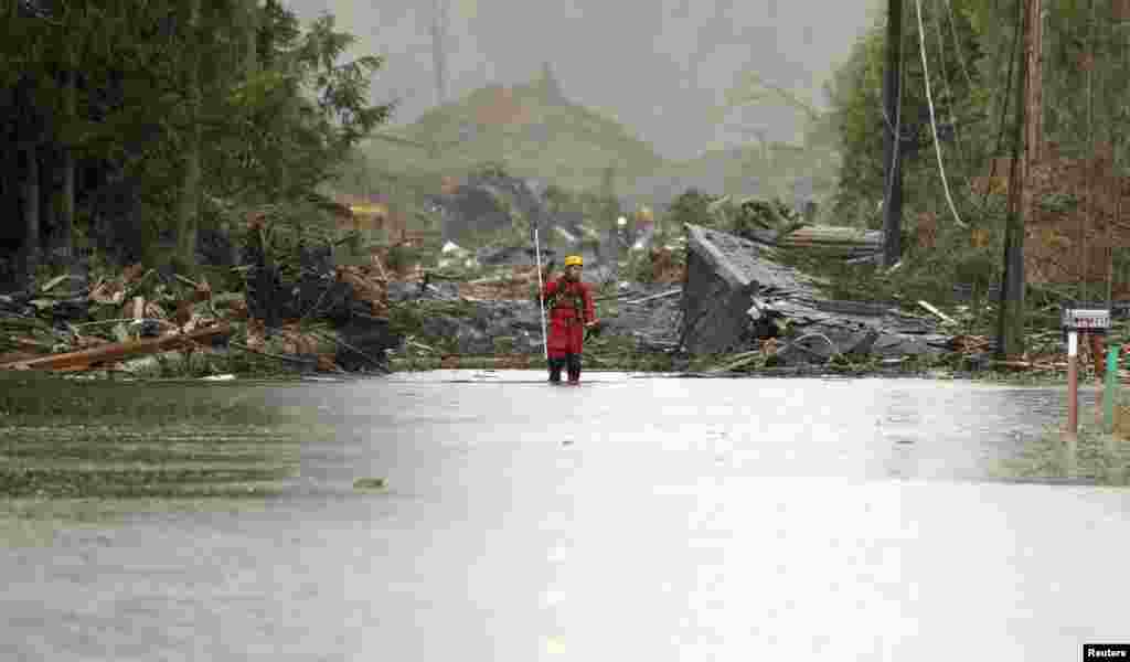United States&#39; Tobin Heath, center, celebrates with Morgan Brian, left, after Heath scored a goal against Japan during the second half of the FIFA Women&#39;s World Cup soccer championship in Vancouver, British Columbia, Canada, July 5, 2015.