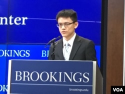 美国乔治华盛顿大学访问研究员、密西根大学政治研究所博士生陈方隅 (美国之音钟辰芳拍摄)