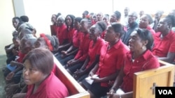 Graduates of the Adult Literacy program sing during their graduation ceremony, Feb. 11, 2018. (Photo: Esnal Sincere / VOA Creole)