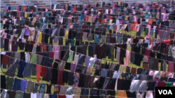 Kosovo, Dresses for war rape victims