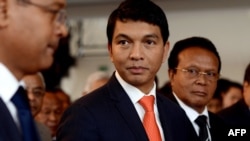 Le leader malgache de transition Andry Rajoelina, devra expliquer les motifs du nouveau report des élections