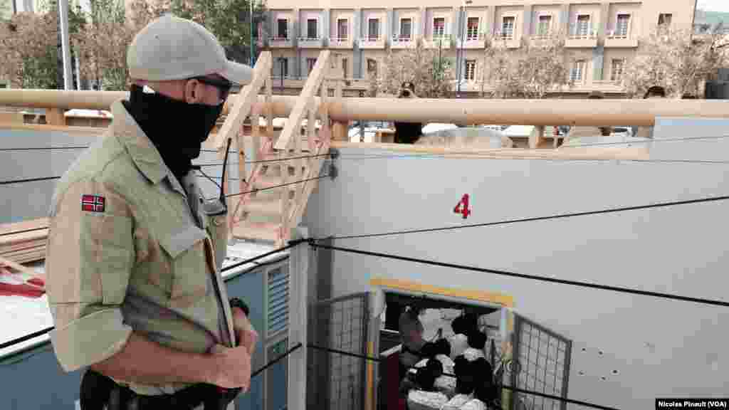 እቶም ፍልሰተኛታት ካብ ሊብያ ውጽእ ምስ በሉ ናይ ርድኡና ጻውዒት ናብ ሰበስልጣን ኢጣልያ ከምዘመሓላለፉ፡ ሰበስልጣን ሕብረት ኤውሮጳ ንቪኦኤ ገሊጾም። 