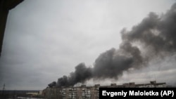 Мариуполь под обстрелом.