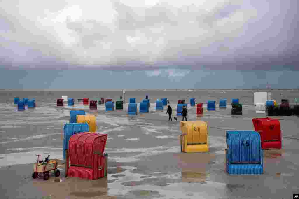 독일 네스메르시엘 해변 위로 먹구름이 드리웠다.