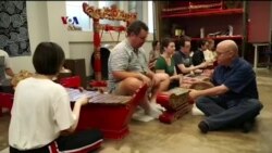 VOA Pop News: Gamelan Sunda & Lari untuk Amal (1)