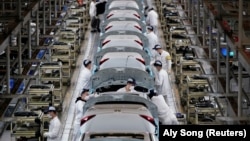 2020年4月8日新冠病毒病爆发封城后武汉东风本田工厂开工