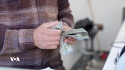 بەهای دۆلار بازاڕەکانی عێراق و هەرێمی دووچاری شڵەژان کردووە