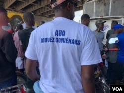 Manifestan kap pwoteste kont gouvenman Premye Minis Ariel Henry a nan Potoprens, Dimanch 7 Out, 2022.