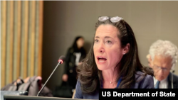 美国国务院负责军备控制的助理国务卿马洛利·斯图尔特(Mallory Stewart，又译史都华)2022年10月17日在第77届联合国大会裁军与国际安全委员会（联大一委）会上发言。（来源：斯图尔特推特账号）