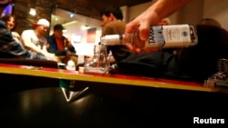 Alkoqolizmdə ad çıxarmış ruslar əslində çexlərdən, macarlardan və slovaklardan az içirlər.