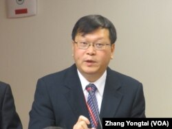 台湾疾病管制署副署长庄人祥 (美国之音张永泰拍摄)