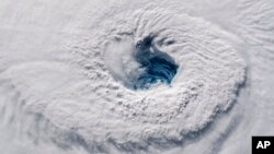 국제우주정거장에서 촬영한 대형 허리케인 '플로렌스'가 미국 동부 해안으로 접근하고 있다. 