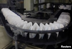 Perusahaan pembuat popok bayi Jepang kini beralih memproduksi popok untuk dewasa di Fujinomiya, Shizuoka (foto: dok).