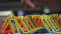 救灾打破宗教隔阂 非穆斯林向清真寺捐献