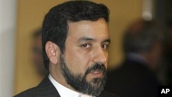 이란의 압바스 아락치 외무차관.