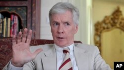 رایان کراکر، از مشاوران نزدیک جورج بوش، در گفت و گوی سال گذشته اش در عراق