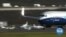 VOA英语视频: 波音暂停737MAX生产或影响经济