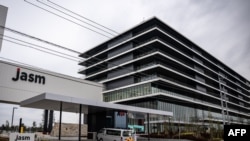 资料照：2024年2月14日，台湾芯片巨头台积电的子公司日本先进半导体制造有限公司在熊本县菊池区菊代的新半导体工厂。(法新社）