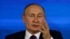 블라디미르 푸틴 러시아 대통령이 23일 모스크바에서 송년 기자회견을 하고 있다.