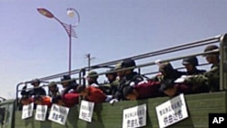 中国警方镇压西藏僧侣