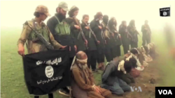 تندروان داعش حین کشتار افراد توسط انفجار ماین در شرق افغانستان