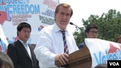 올해 북한 자유주간 행사에서 연설하는미국 하원의 에드 로이스 차기 외교위원장. (자료사진)