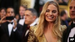 مارگو رابی در فیلم «گرگ وال استریت» با لئوناردو دی کاپریو همبازی بود.