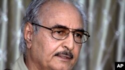 ژنرال خلیفه بالقاسم حفتر، افسر پیشین ارتش لیبی