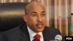 የመከላከያ ሚኒስትር ሲራጅ ፈጌሳ /ፎቶ፡- ፋይል/