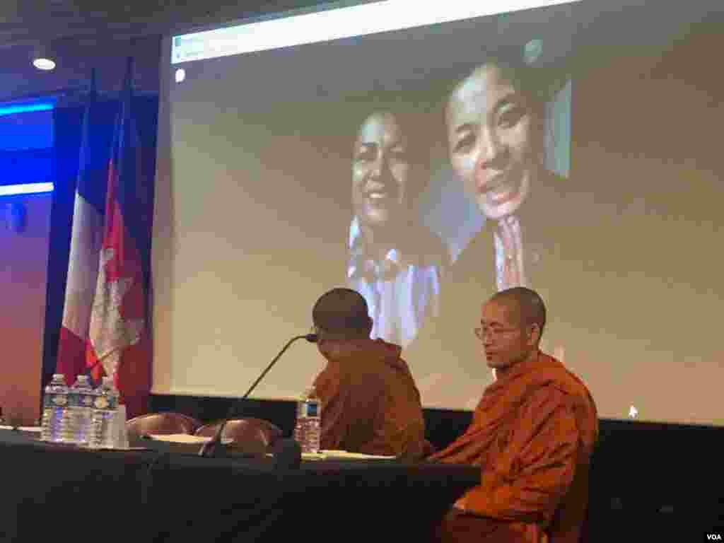 ក្រុមអ្នកគាំទ្រមកពីប្រទេសនានារួមទាំងកម្ពុជាផងបញ្ចេញមតិតាម វីដេអូ conference គាំទ្រសន្និសីទដើម្បីឲ្យលោកសម រង្ស៊ីដឹកនាំបក្សសង្គ្រោះជាតិជាប្រធានស្តីទី ពេលលោក កឹម សុខាជាប្រធានកំពុងជាប់ឃុំឃាំង។ ការបញ្ចេញមតិជាបន្តបន្ទាប់នេះកើតឡើងនៅថ្ងៃសៅរ៍ទី១៥ខែធ្នូ ឆ្នាំ ២០១៨ 