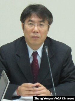 民进党立委 黄伟哲