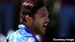 گلبدین نائب که با کسب ۸۱ دوش افغانستان را به پیروزی رساند