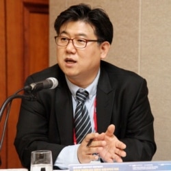 韩国国立釜庆大学中国学系教授徐畅培